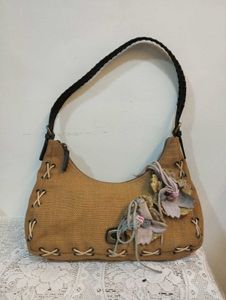 Guess Handbag💥