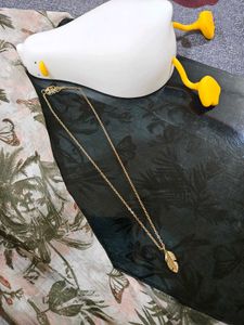 Feather Pendant Necklace
