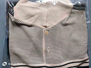 230/Only 1pc Striped Knit Half-Zip Pullover