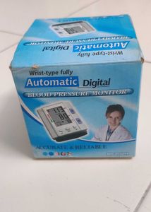 Automatic Digital Wrist Blood Pressure Monitor