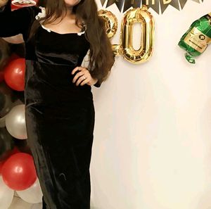 Elegant Black Velvet Midi Dress