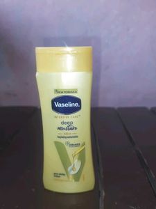 Vaseline Deep Moisture Lotion
