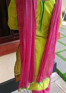 Green &amp; Pink Kurta Set