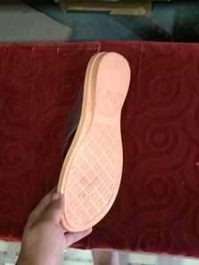 Velgo Women&#39;s slippers