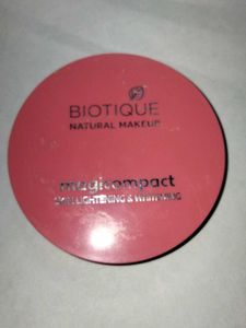 Biotique Magicompact