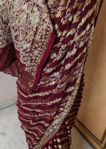Elegant Maroon &amp; Gold Saree 😍