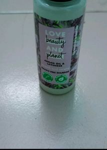 Mini Shampoo And Vitamin C Face Cream
