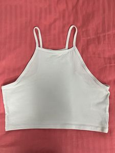 H&amp;M White Top🐇
