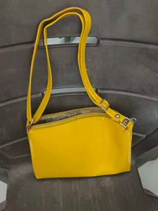 Yellow Sling Bag💛
