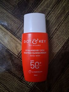 Dot & Key Sunscreen SPF 50