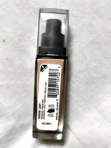 NYX Can&#39;t Stop Foundation