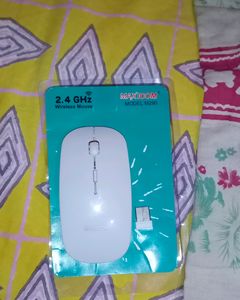 Maxicom M290 Wireless Mouse New With  Tag