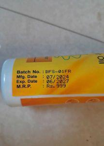 Hair Spray For Silky Smooth And Frizz Free Hai