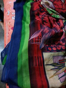 Floral print Beautiful Saree❣️