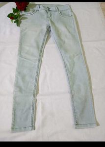 Light Wash Skinny Jeans