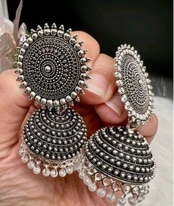 Designer Silver Colour Jhumka Earrings