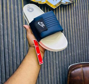 Nike offcourt sliders