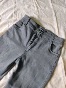 AJIO Grey Flared Jeans