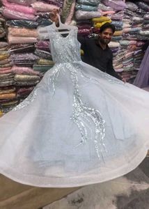 Elegant Gown  Price 7000 Not 800