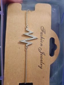 Heartbeat Drop Bracelet