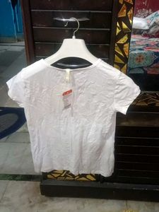 Women Classic T Shirt Summers Wear.