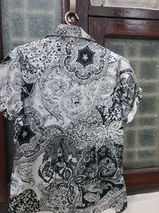 Park Avenue women&#39;s Black Shirt