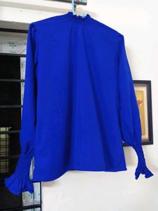 Women&#39;s Solid High Puff Sleeve Top