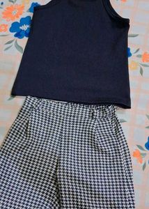 Girl 👧 Clothing Jins And Hot Pent
