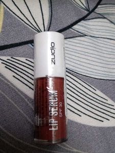 Zudio Lip Serum SPF 30