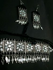 Oxidised Trendy Silver Crystal Jewellery Set