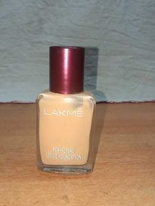 Lakme Perfecting Foundation