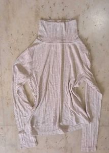 fitted turtleneck 💕