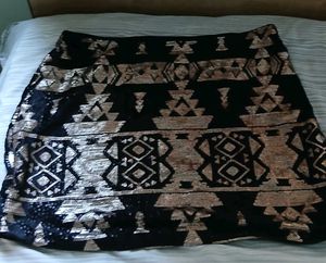Full Sequins Patterned Skirt - L Size