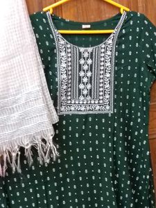 GentlyUsed DarkGreen Embroidered Kurti+Dupatta XXL