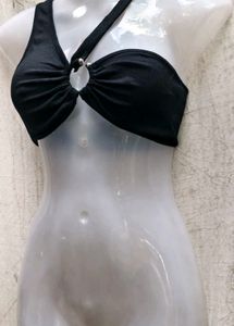 I. Black Ring Detail Bralette