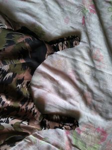 Camouflage Print Top🫒🌿🖤