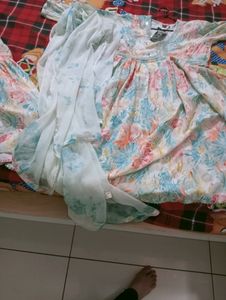 This Very Beury Full Plazo Set Only 15 Mit Use