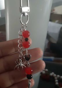 Spidet Red &amp; Black Beaded Keychain
