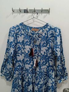*SALE* Pretty blue