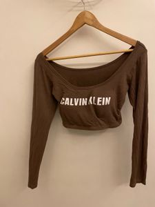 Calvin Klein Crop Top