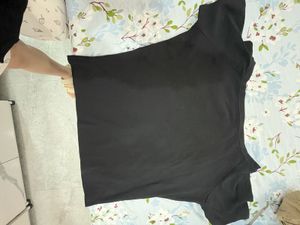 Graphic Print Black pull over T-shirt