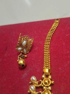 Gold Tone Necklace Set