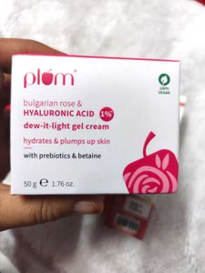 Plum 1% Hyaluronic Acid &amp; Bulgarian Rose ​Dew-It-L