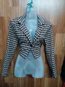 Checkered Cropped Blazer