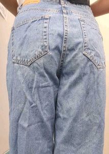 Straight Jeans