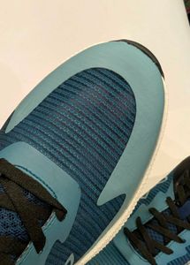 Mens Sports shoes Size 9🔥