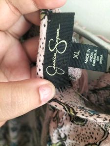 💙 Beautiful Top By Jessica Simpson 💙