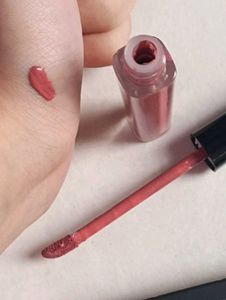 BOBBI BROWN LIPGLOSS
