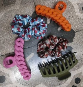 Pack Of 3 Clutchers &amp; 2 Scrunchies