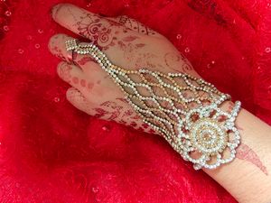 diamond cut style flower bracelet